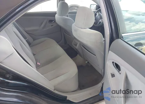 2011 Toyota Camry Le V6 z USA, uszkodzony, nr VIN 4T1BK3EK7BU119461